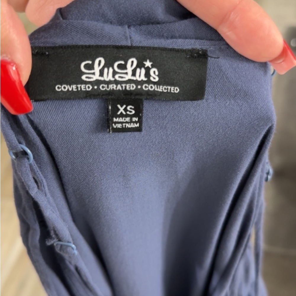 Lulus Cold Shoulder Button Down 2 Pockets Size Sm… - image 5